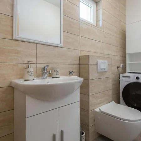 3 Bedroom Stunning In بيت للعطل