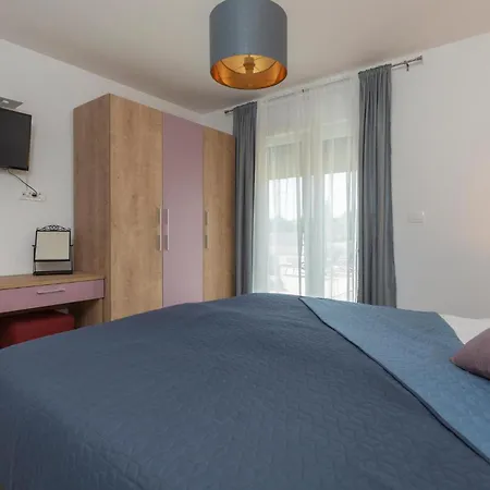 3 Bedroom Stunning In Raša