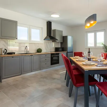 3 Bedroom Stunning In